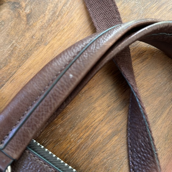 Fossil Dawson Fold Over Crossbody - Picture 8 of 13